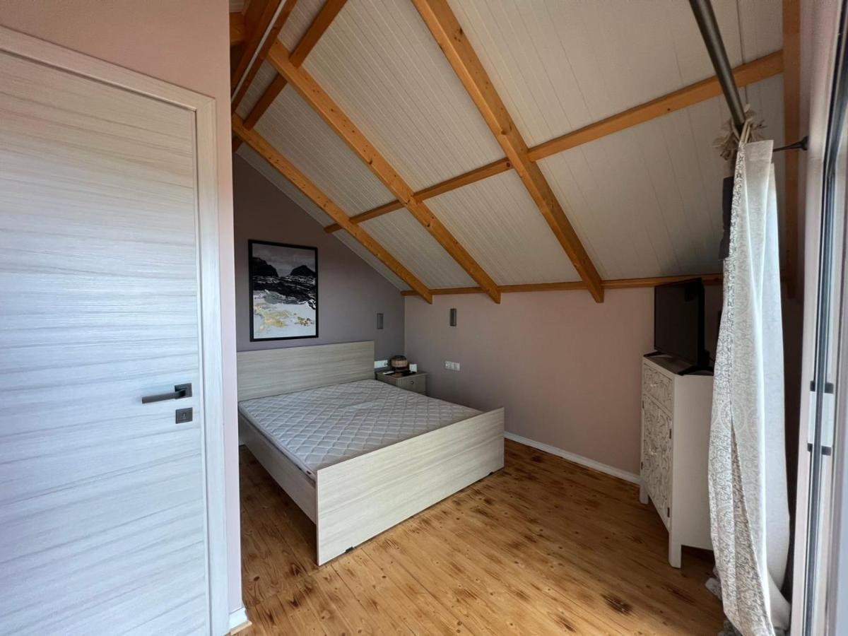 Attic View Villa Loútsa Dış mekan fotoğraf