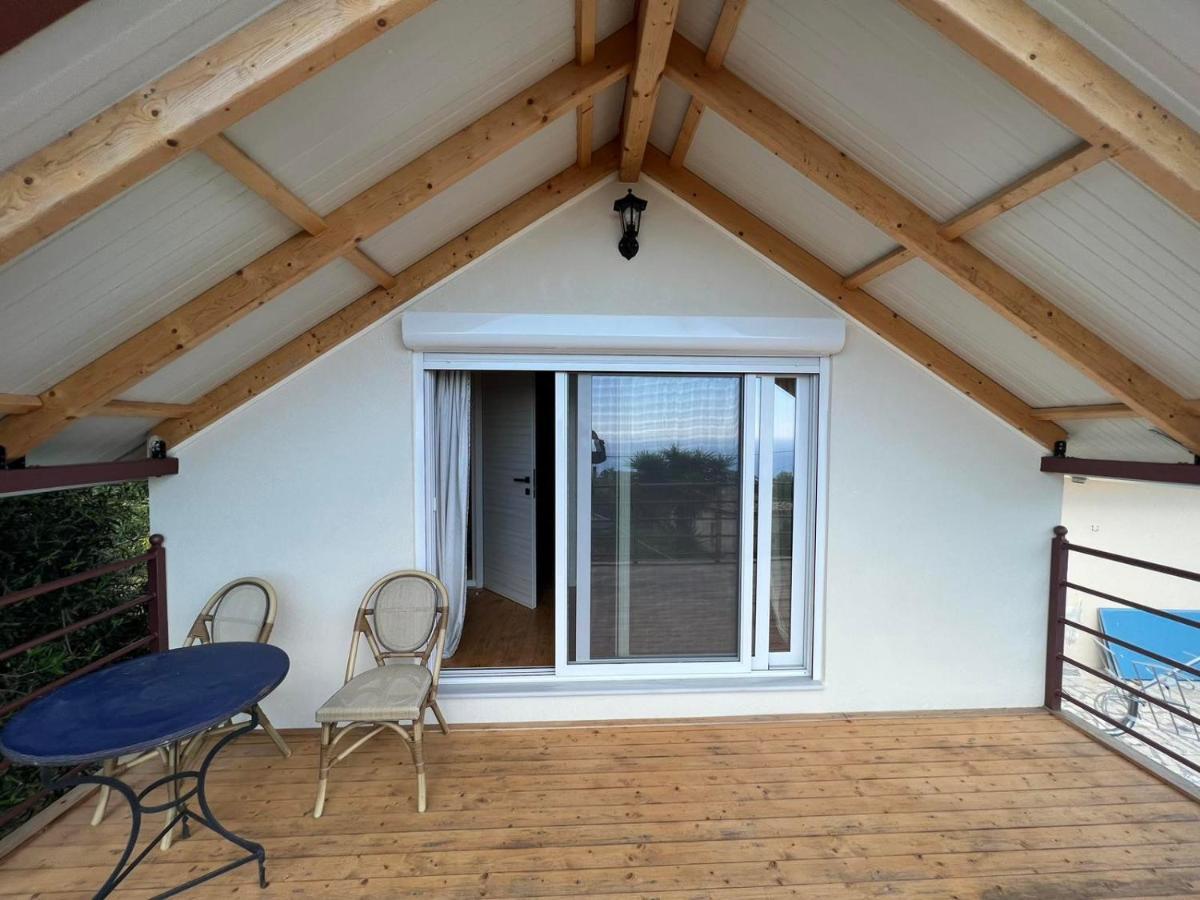 Attic View Villa Loútsa Dış mekan fotoğraf